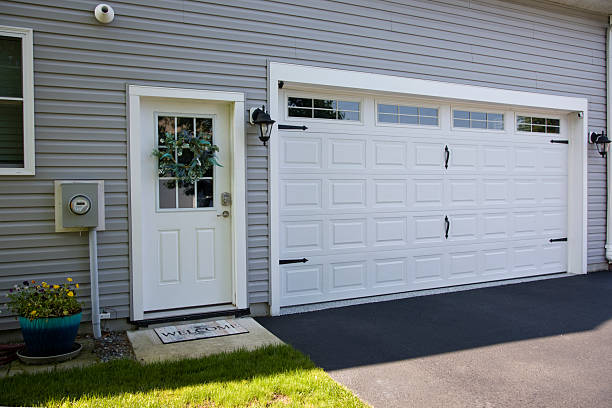 24/7 Emergency Garage Door Panel Replacement experts in Wheatland, WY